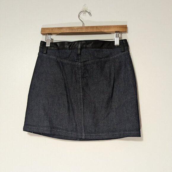 BNWT theory Brie Mini Denim Faux Leather Skirt Blue Corsica Indigo Size 6 - Picture 3 of 6